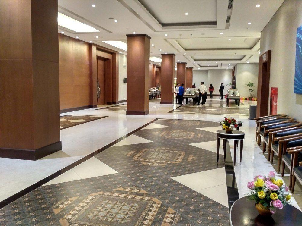 サヒド ラヤ ホテル&コンベンション ジョグジャカルタ エクステリア 写真